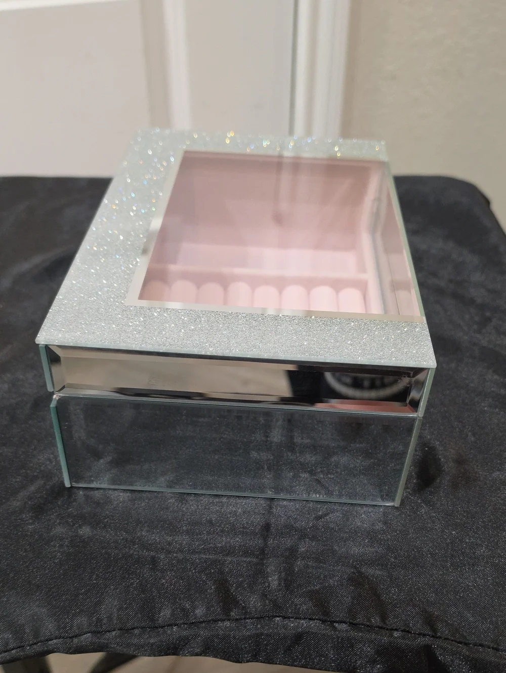 At Home Silver Glitter Mirrored Decorative Jewelry Organizer